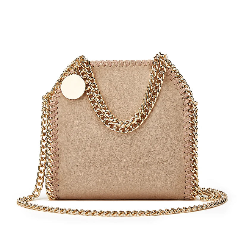 Luna chain shoulder handbag detail