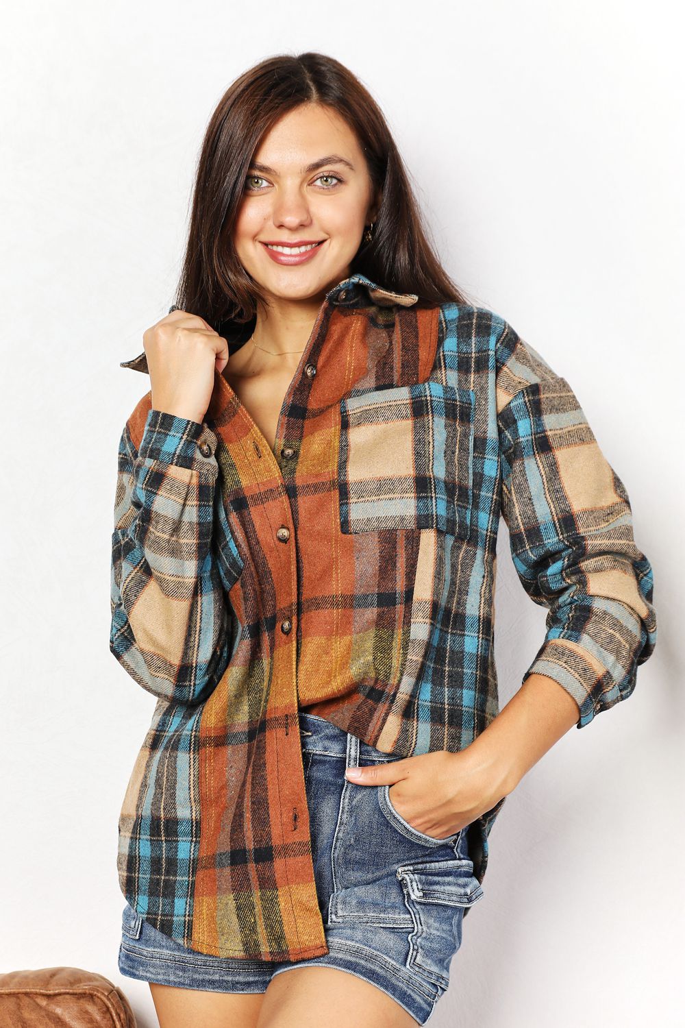 Curved hem plaid shirt jacket – side view