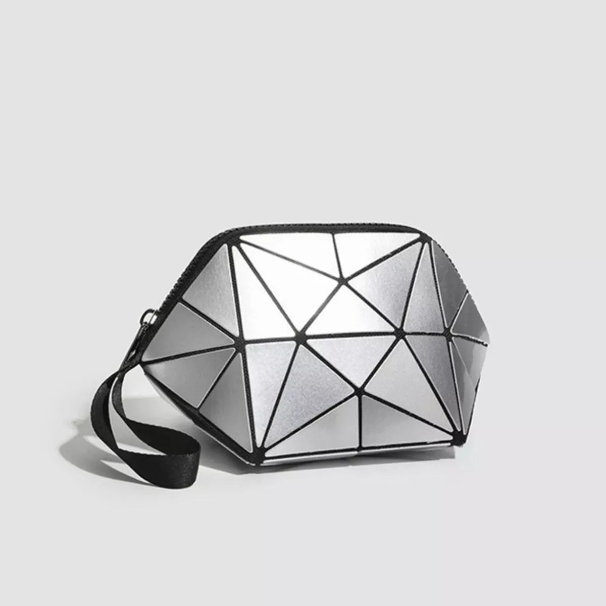 Geometric wristlet product image | Orleve
