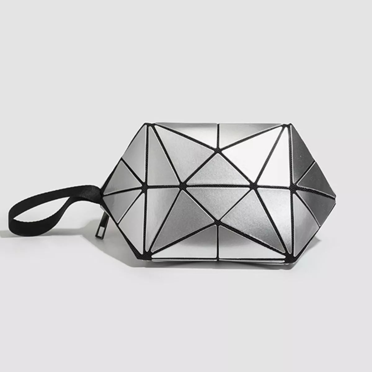 Geometric wristlet product image | Orleve