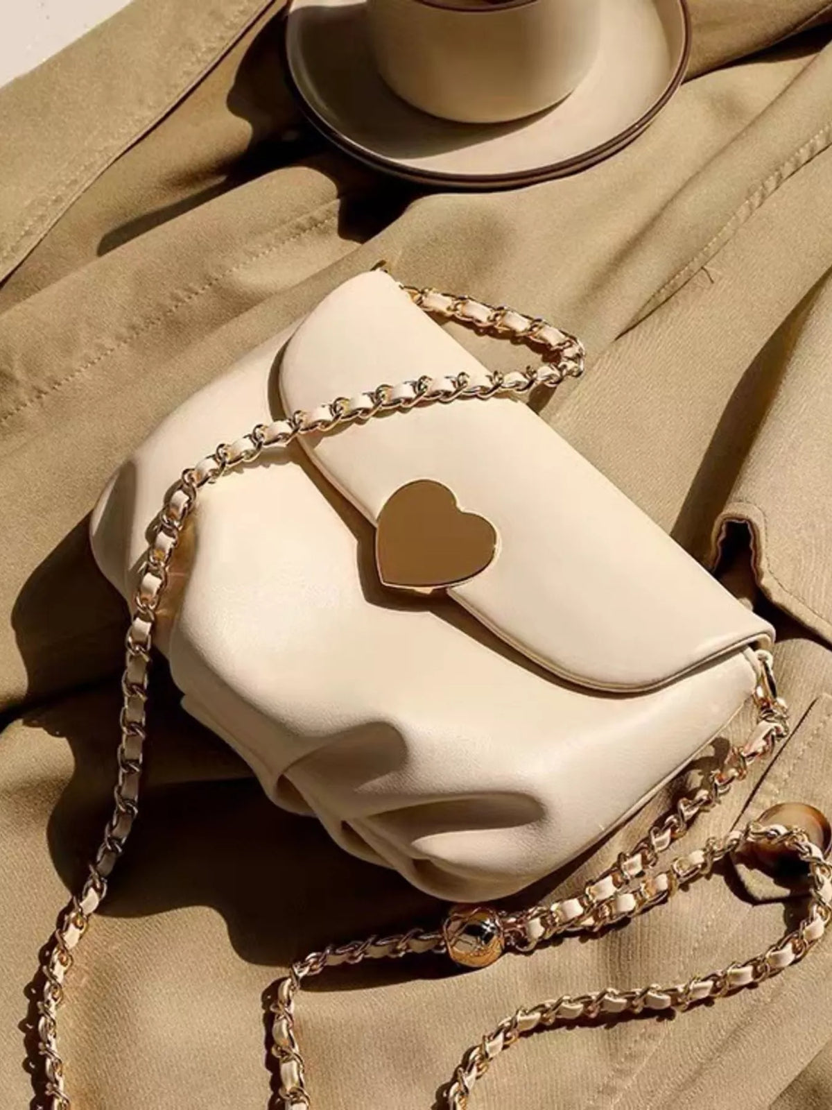 Heart buckle chain crossbody bag product image | Orleve