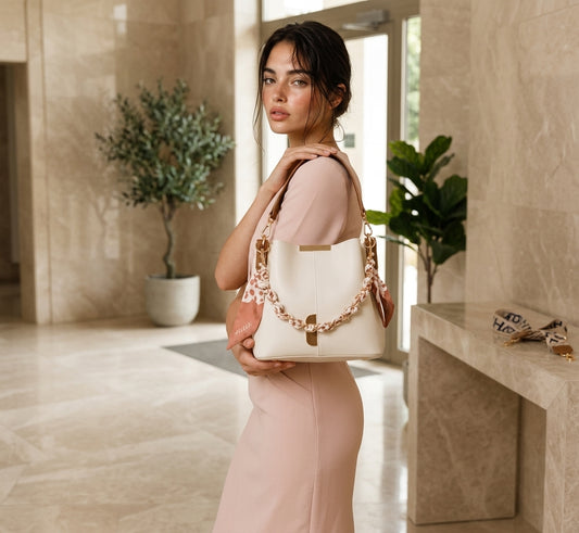 Ivory charm tote bag fashion view | Orleve
