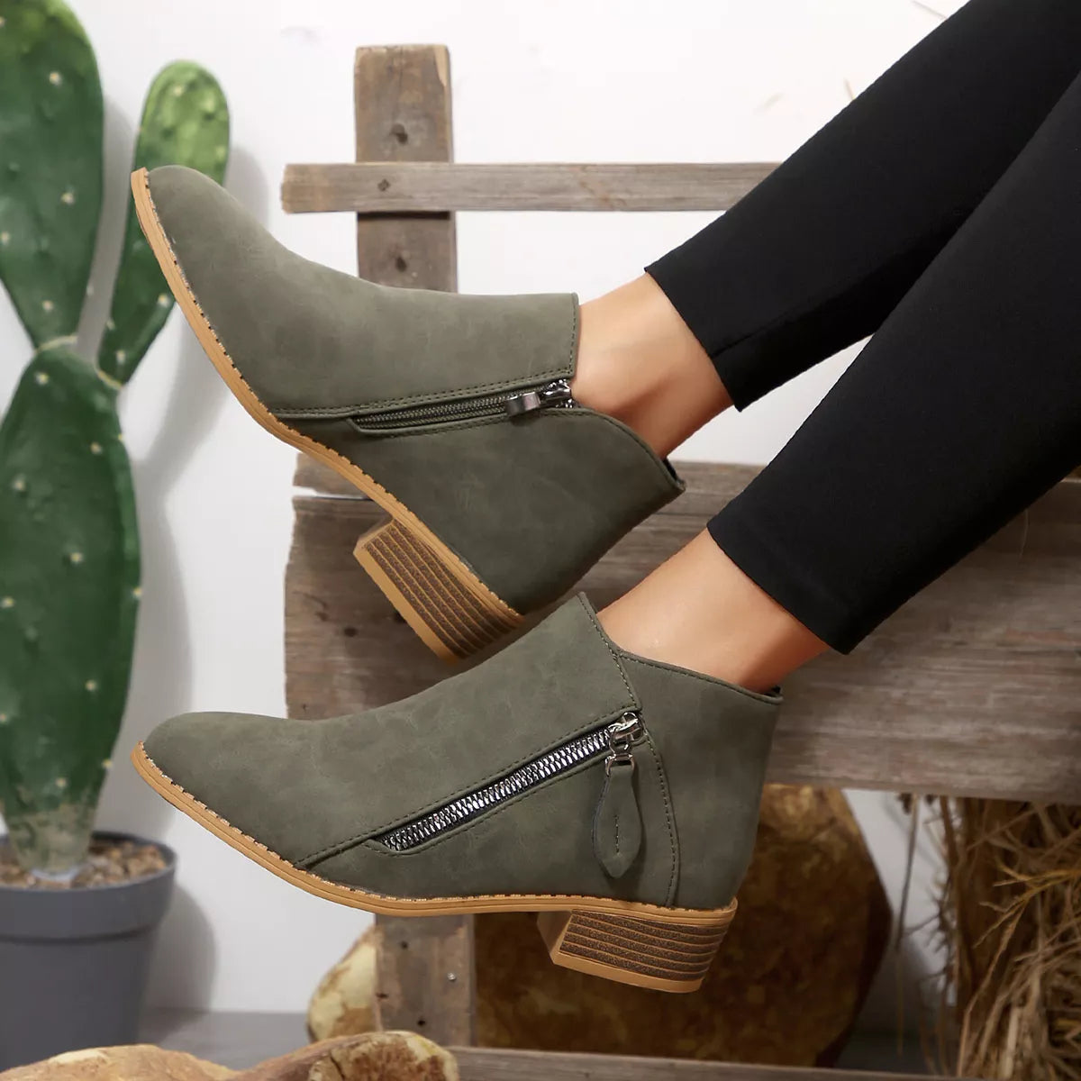 Orleve ankle boots with mid heel
