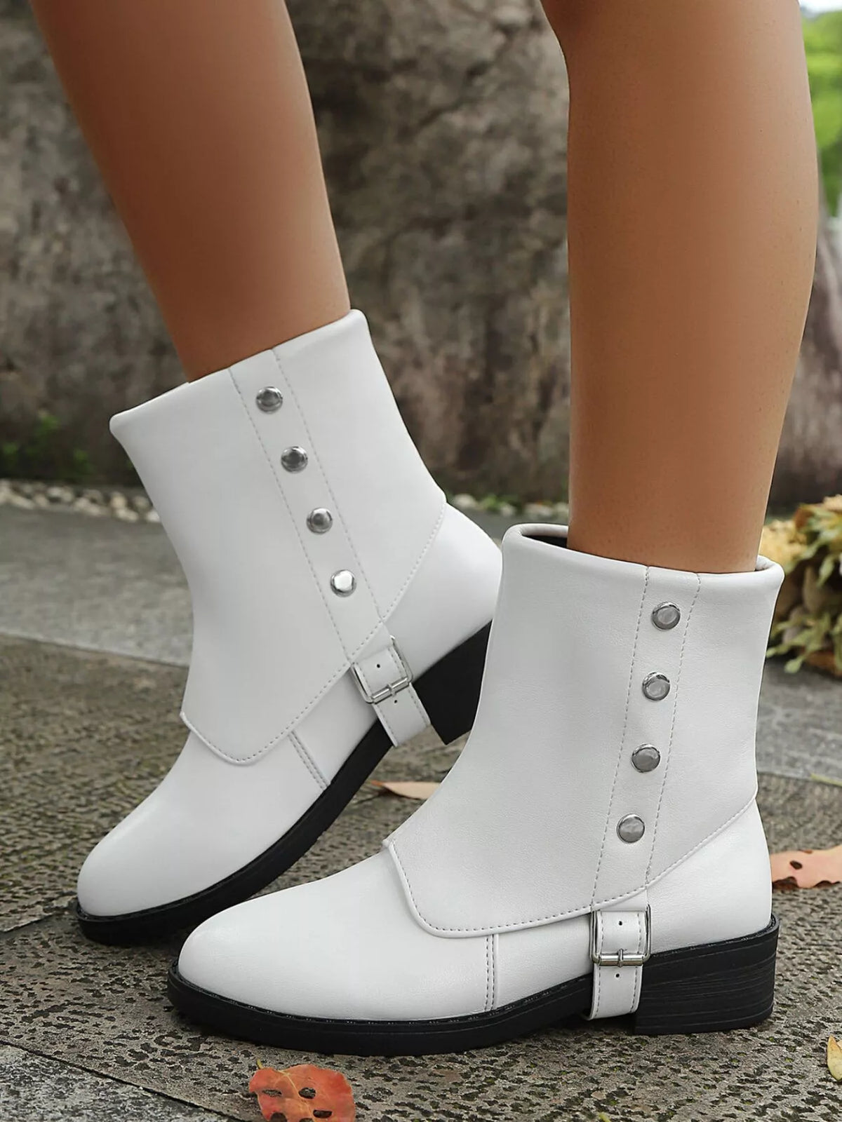 Orleve buckle boots with mid heel