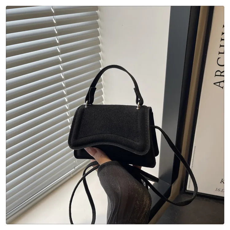 Structured box crossbody bag product detail | ORLEVE
